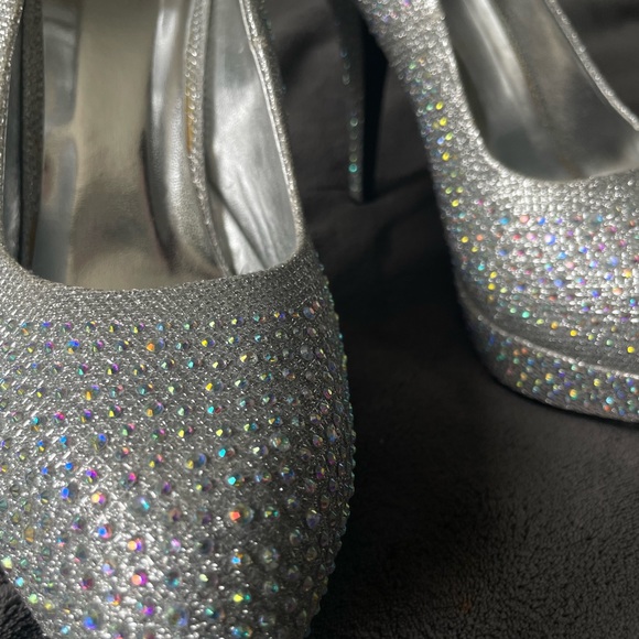 DG Del Garda By MNK - Blinged out heels - Picture 2 of 10